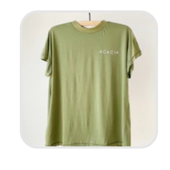 ACACIA FLAGSHIP TOBI T-SHIRT in Basil Sz Small